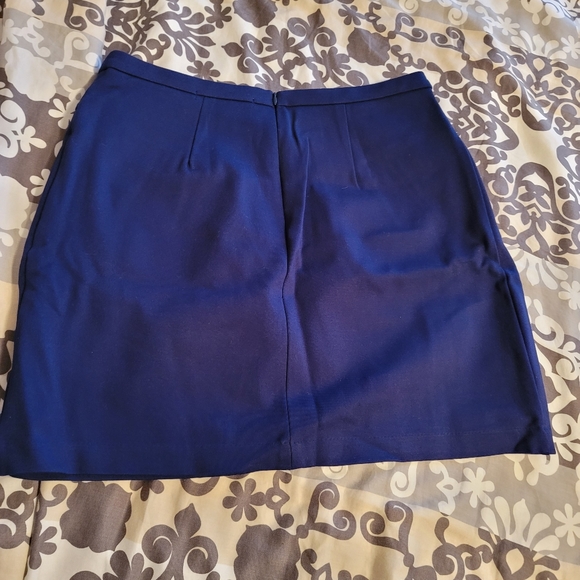 F21 Skirt - Picture 2 of 2